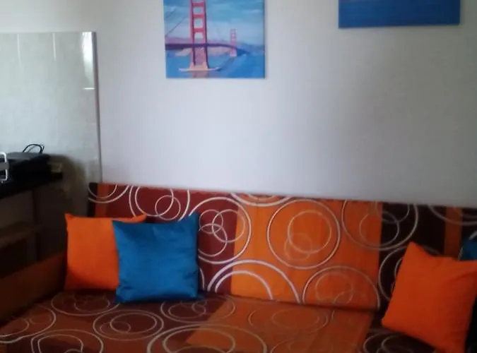 Laura * Stara Baška
